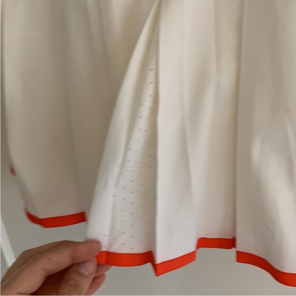 Nike white tennis skirt Dri fit, size Large. - Picture 4 of 10